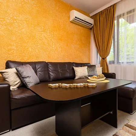 Central Flat - Old Town & Kapana Апартаменты Пловдив